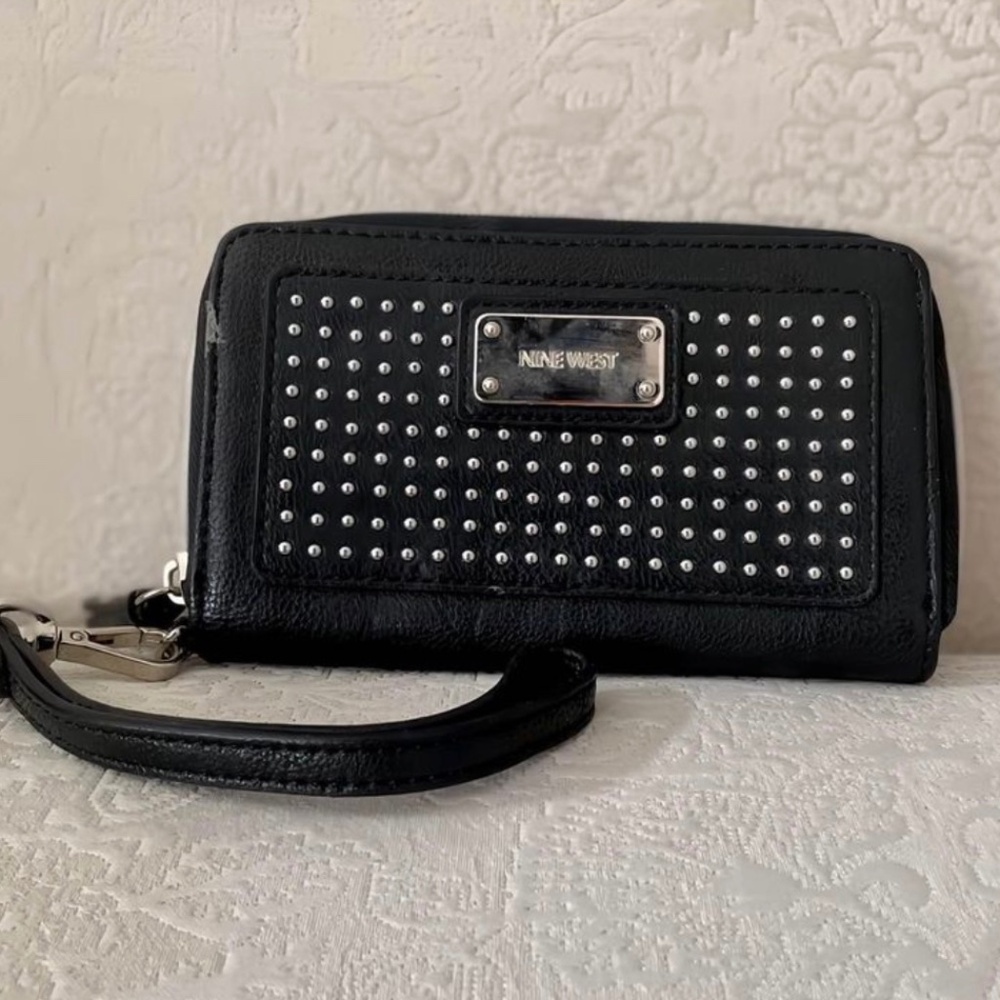 Nine West Wristlet/Clutch